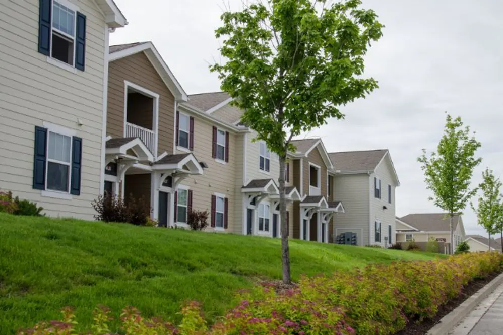 Bettendorf, IA Townhome Style Apartments for Rent Springs at Bettendorf